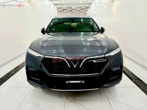 VinFast Lux SA 2.0 Premium 2.0 AT
