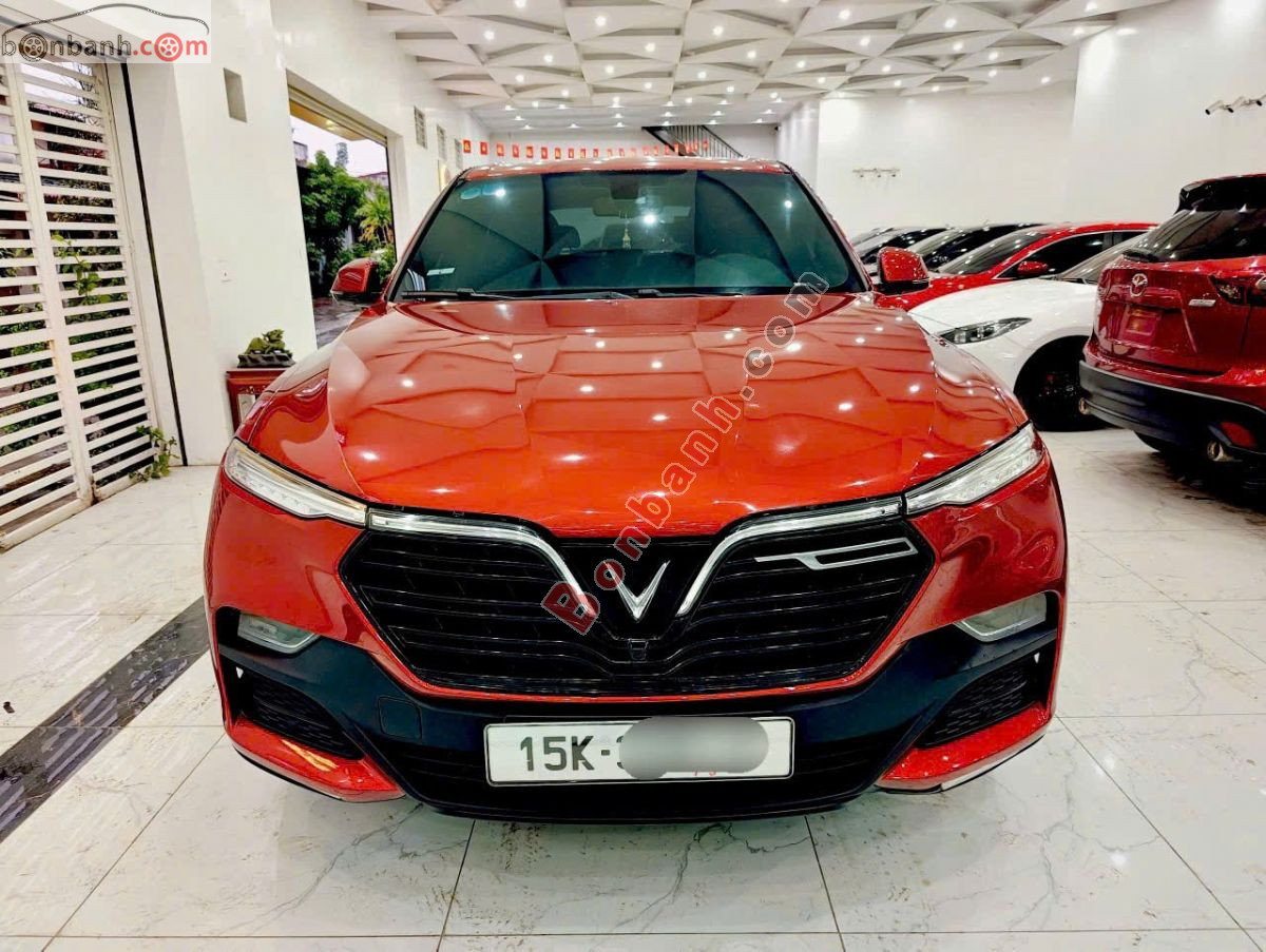 VinFast Lux SA 2.0 Base 2.0 AT 2020