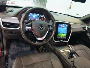 Xe VinFast Lux SA 2.0 Base 2.0 AT 2020